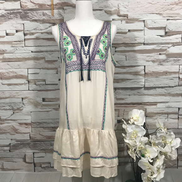 American Rag Dresses & Skirts - American Rag Embroidered Dress Sz M (F13)